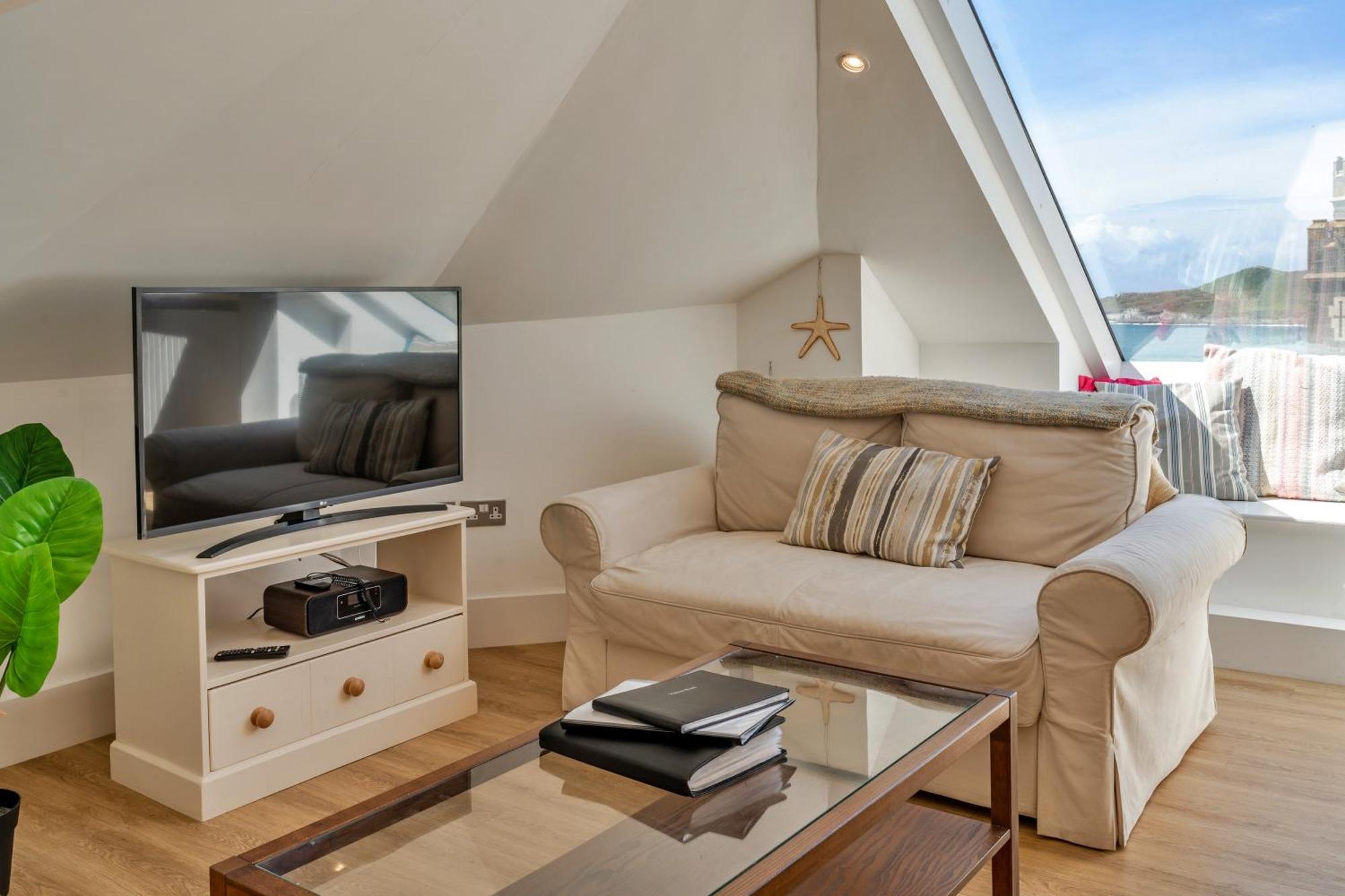 Finest Retreats - Ocean Lookout - Luxury Woolacombe Beach Apartment With Sea Views Bagian luar foto