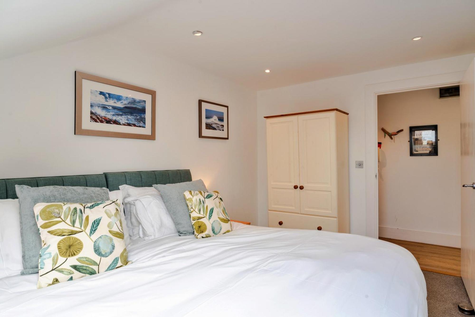 Finest Retreats - Ocean Lookout - Luxury Woolacombe Beach Apartment With Sea Views Bagian luar foto
